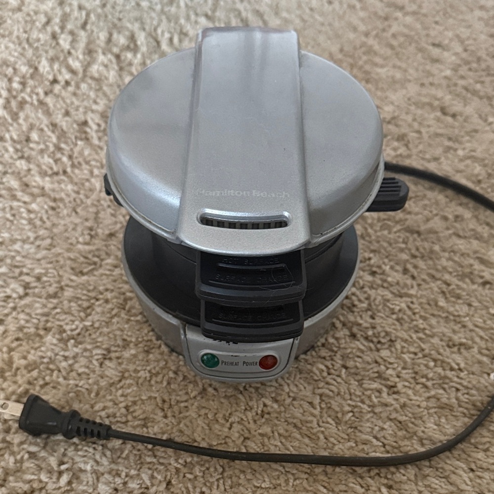 Hamilton Beach Silver Breakfast Sandwich Maker